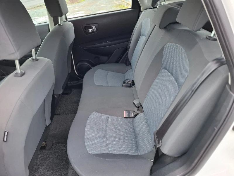 Nissan Qashqai 1, 6i  ГАЗ  Италия, снимка 9 - Автомобили и джипове - 53284466