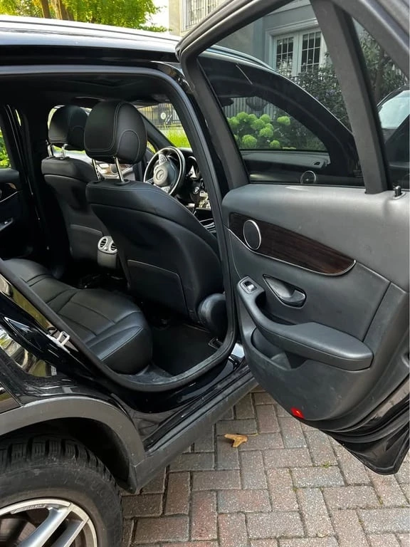 Mercedes-Benz GLC * 300 * CARFAX * БЕЗ ПЪРВОНАЧАЛНА ВНОСКА, снимка 8 - Автомобили и джипове - 53037571