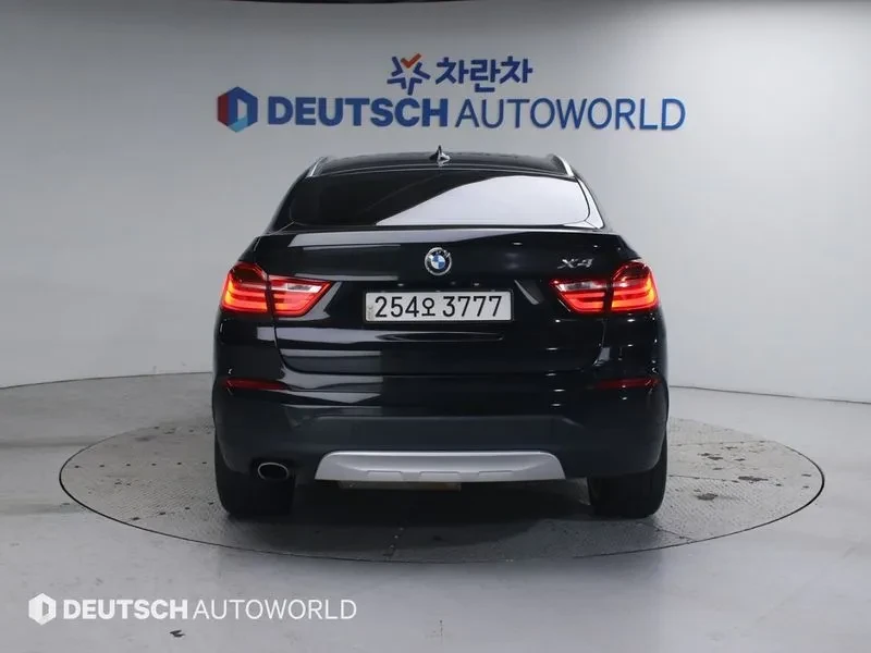 BMW X4 xDrive 20D - изображение 4
