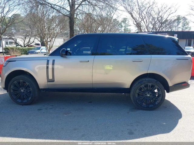 Land Rover Range rover P400 SE 7 SEAT AWD, снимка 13 - Автомобили и джипове - 53738045