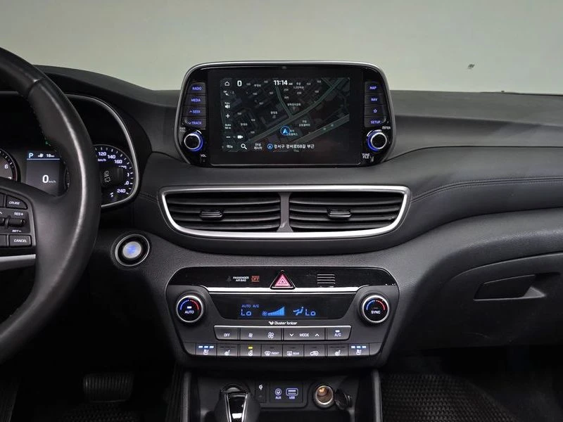 Hyundai Tucson Gasoline 1.6 turbo 2WD| 174к.с., снимка 14 - Автомобили и джипове - 56169729