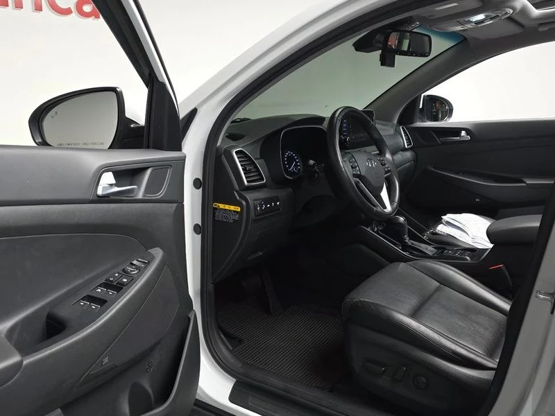 Hyundai Tucson Gasoline 1.6 turbo 2WD| 174к.с., снимка 10 - Автомобили и джипове - 56169729
