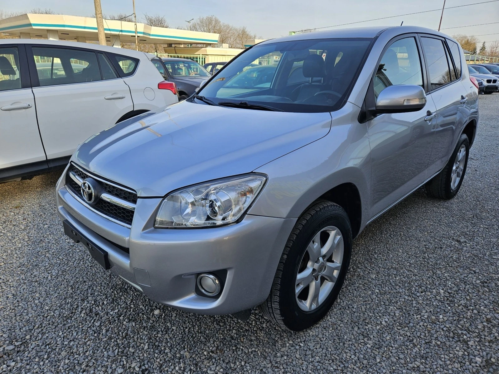 Toyota Rav4 2.0d4d 4x4 - изображение 2