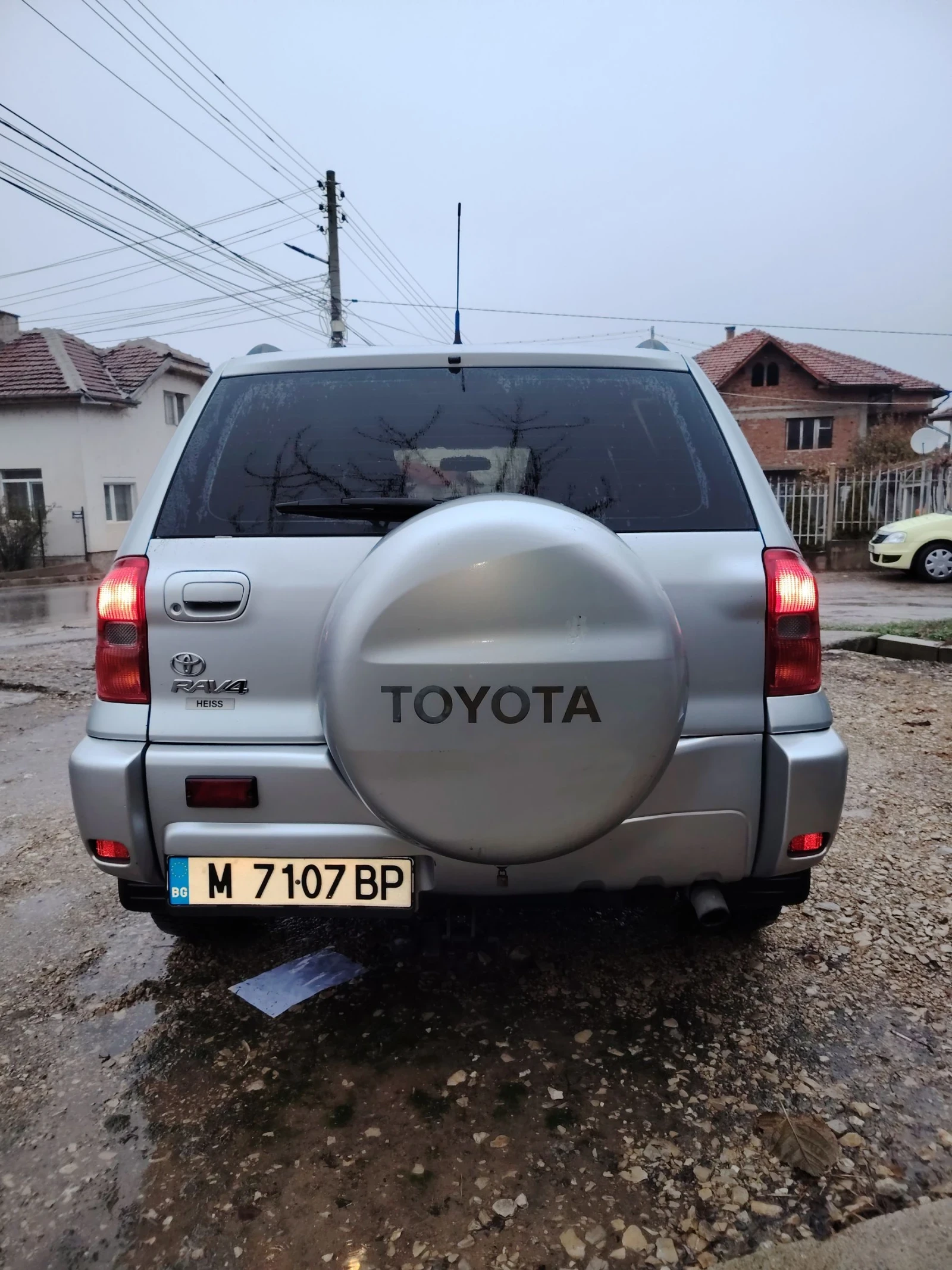 Toyota Rav4 2.0 D4D - изображение 4