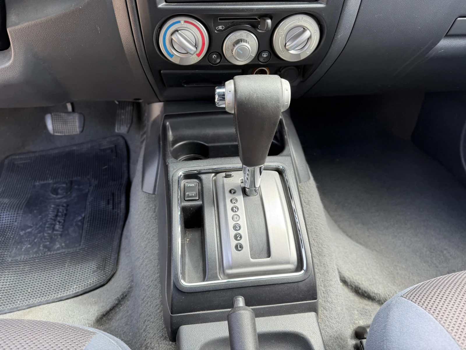 Isuzu D-max 3.0TD+ LS+ Automatic+ N1+ Pick Up - изображение 10