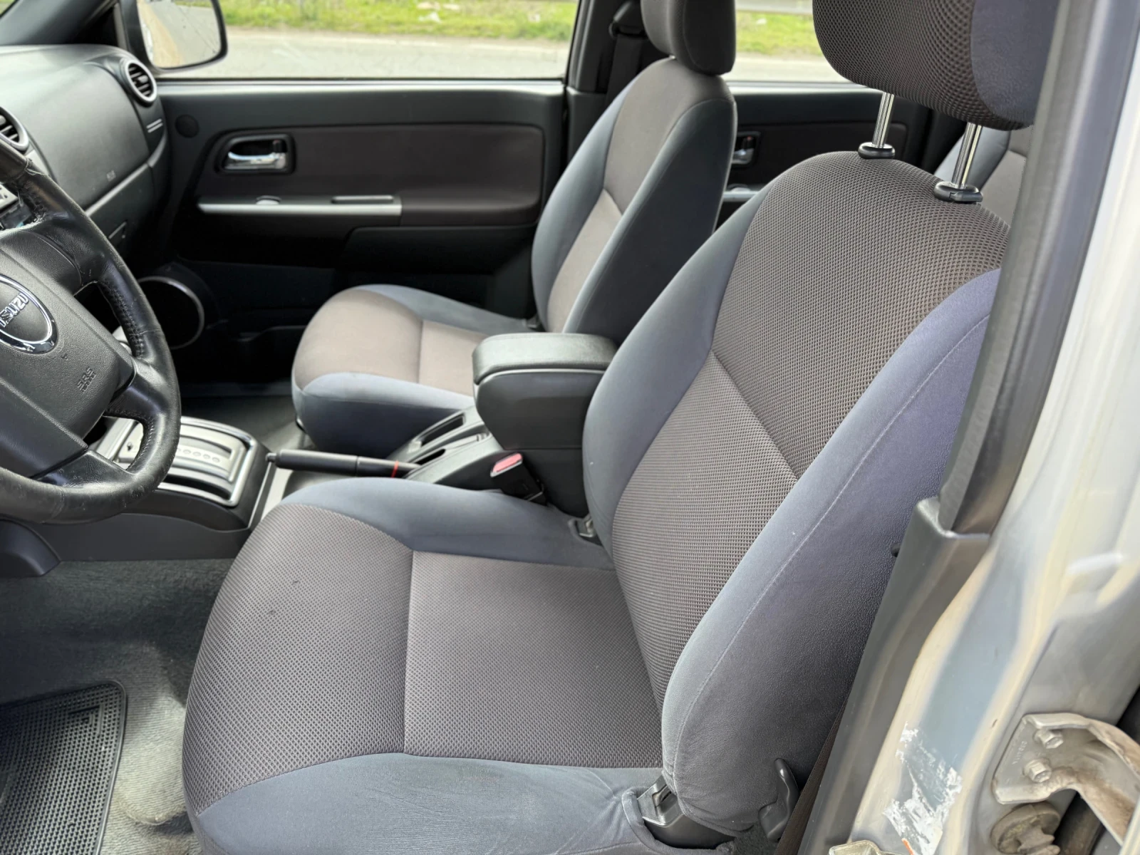 Isuzu D-max 3.0TD+ LS+ Automatic+ N1+ Pick Up - изображение 8