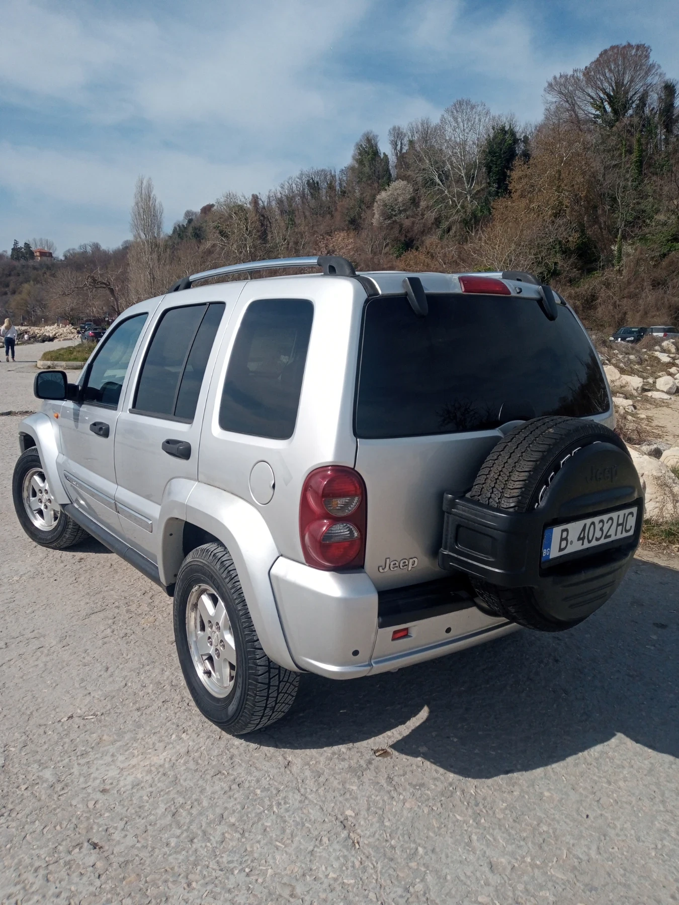 Jeep Cherokee 2, 8 CRD 4x4  - изображение 3