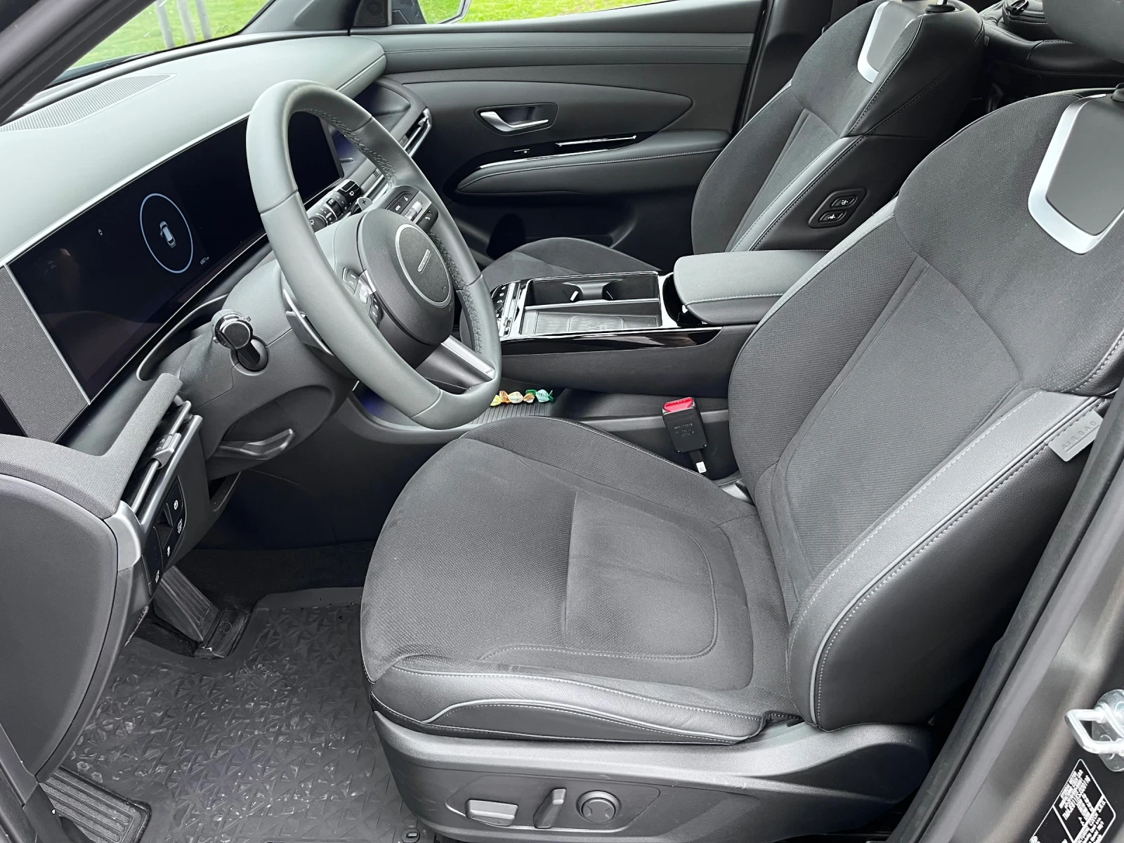 Hyundai Tucson Hybrid Luxury 20th Anniversary 4x4 - изображение 8