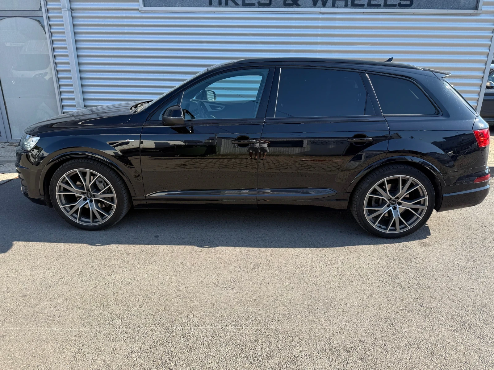 Audi Q7 OFFROAD пакет+ 3xS-Line+ Печка+ Подгрев - изображение 2