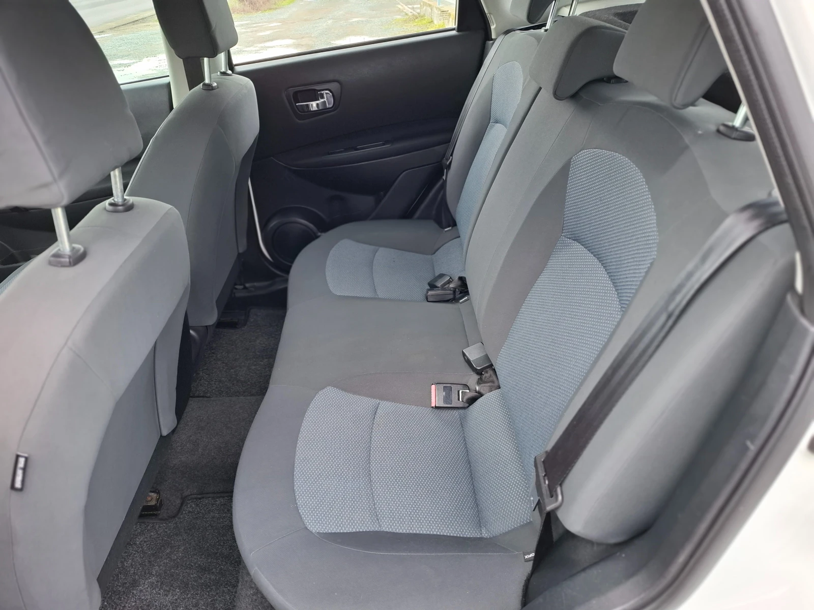 Nissan Qashqai 1, 6i Италия - изображение 9