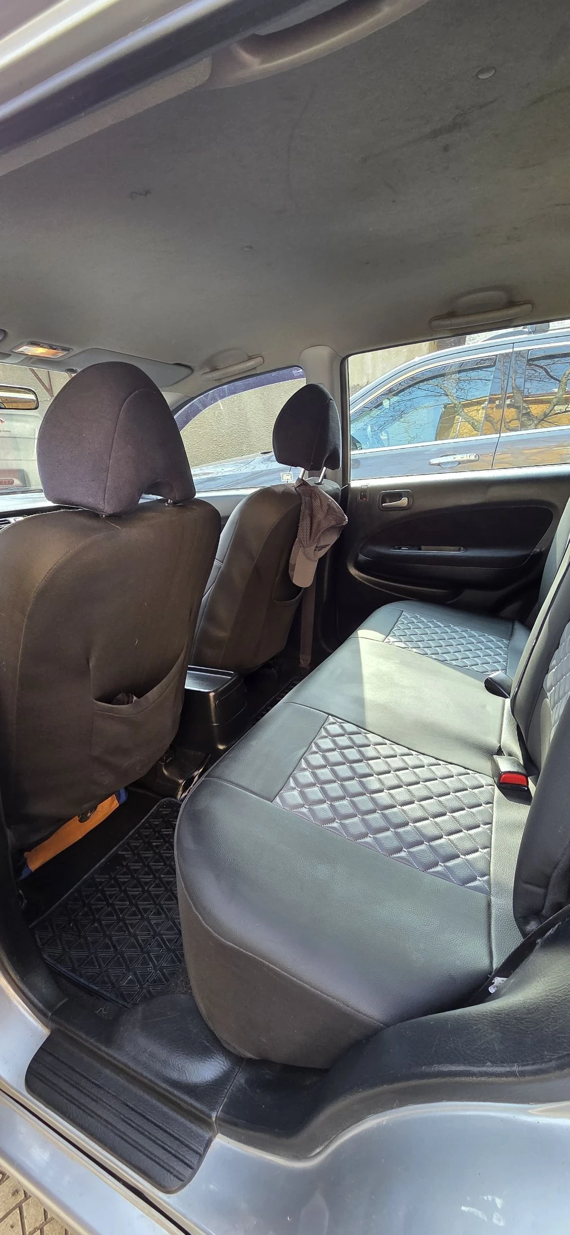 Honda Hr-v V-TEC, снимка 6 - Автомобили и джипове - 53756578