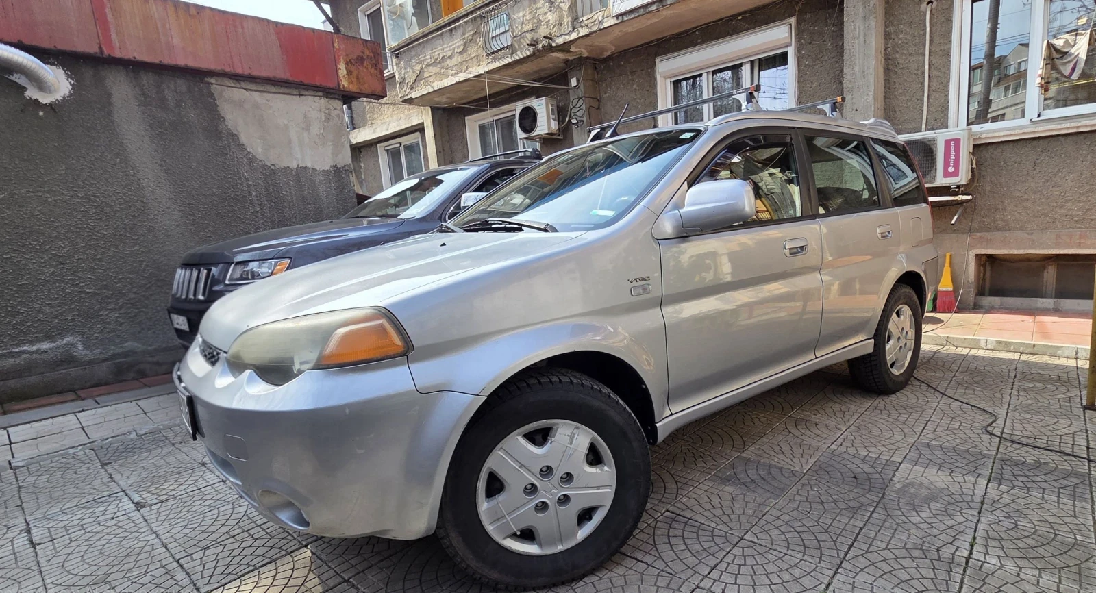 Honda Hr-v V-TEC, снимка 3 - Автомобили и джипове - 53756578