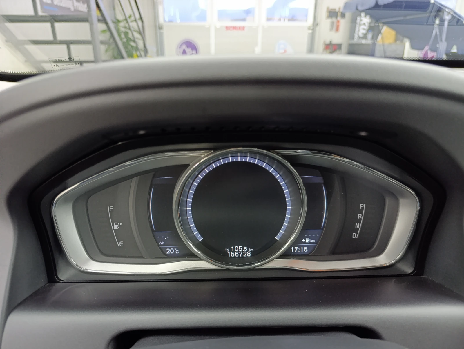 Volvo XC60 2.4 D4 AWD, снимка 8 - Автомобили и джипове - 53968213