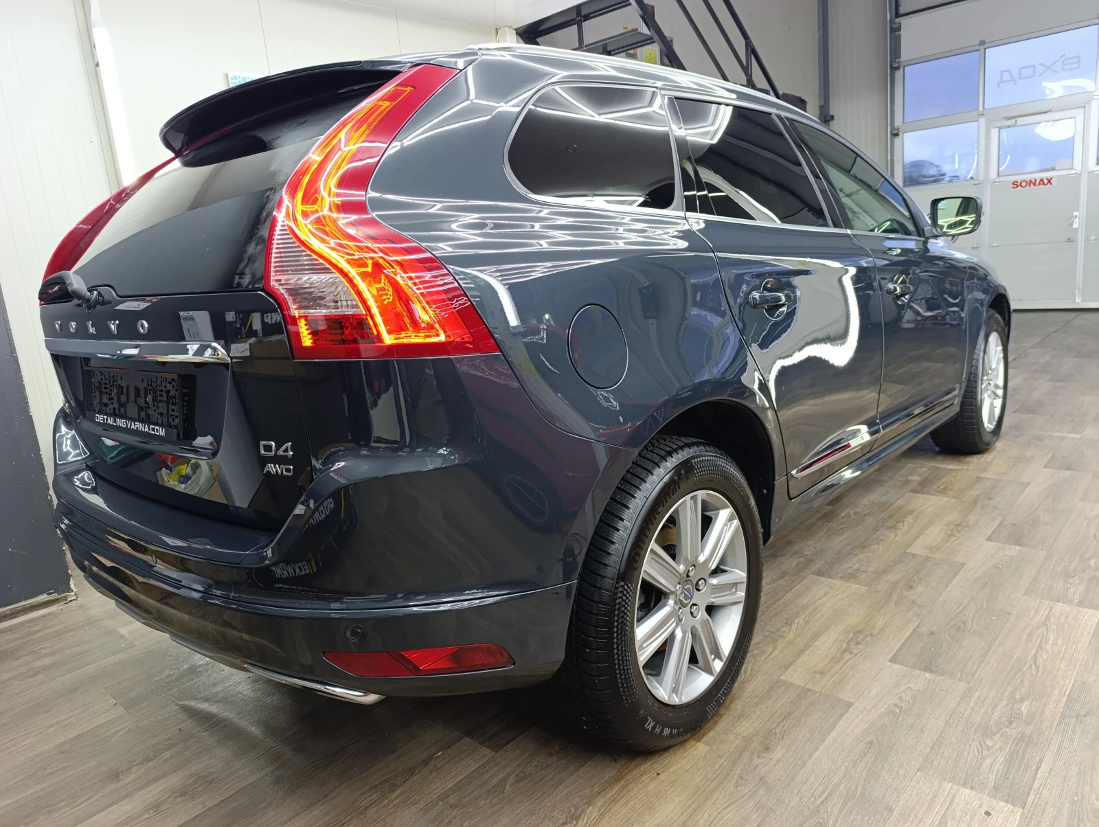 Volvo XC60 2.4 D4 AWD, снимка 7 - Автомобили и джипове - 53968213