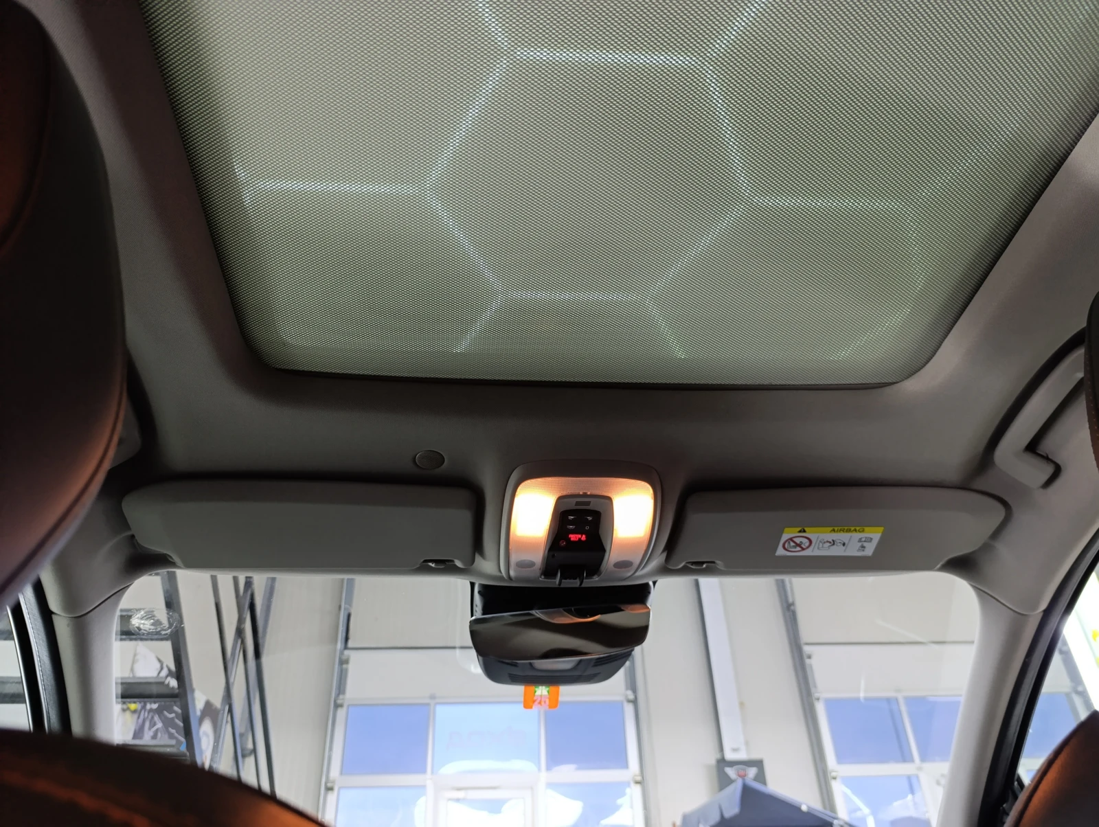 Volvo XC60 2.4 D4 AWD, снимка 15 - Автомобили и джипове - 53968213