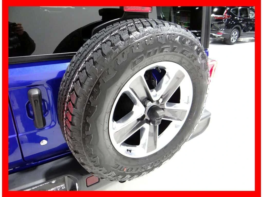 Jeep Wrangler * SAHARA 4X4 * BACKUP CAM/LEATHER/BLUETOOTH/EASY F, снимка 9 - Автомобили и джипове - 54057316