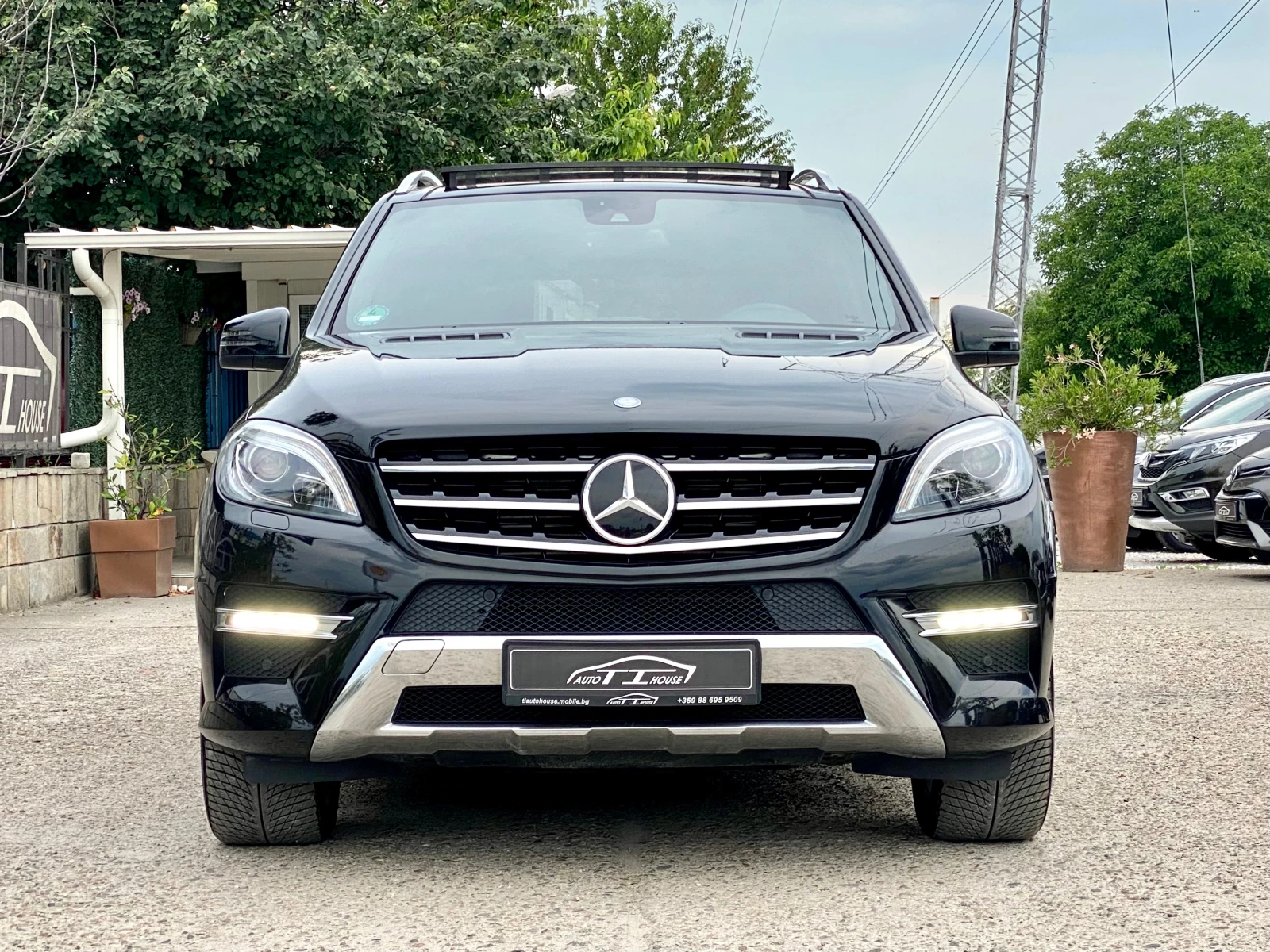 Mercedes-Benz ML 350 AMG* 3xTV* Pano* DIS* Key GO* MAX FULL* , снимка 7 - Автомобили и джипове - 54870898