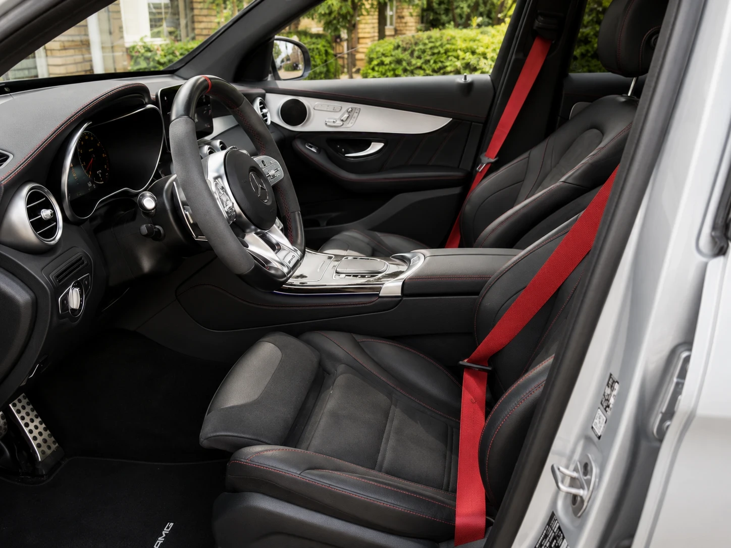 Mercedes-Benz GLC 43 AMG 4MATIC* 360* ПОДГРЕВ* HEAD-UP* CARFAX , снимка 6 - Автомобили и джипове - 55251939