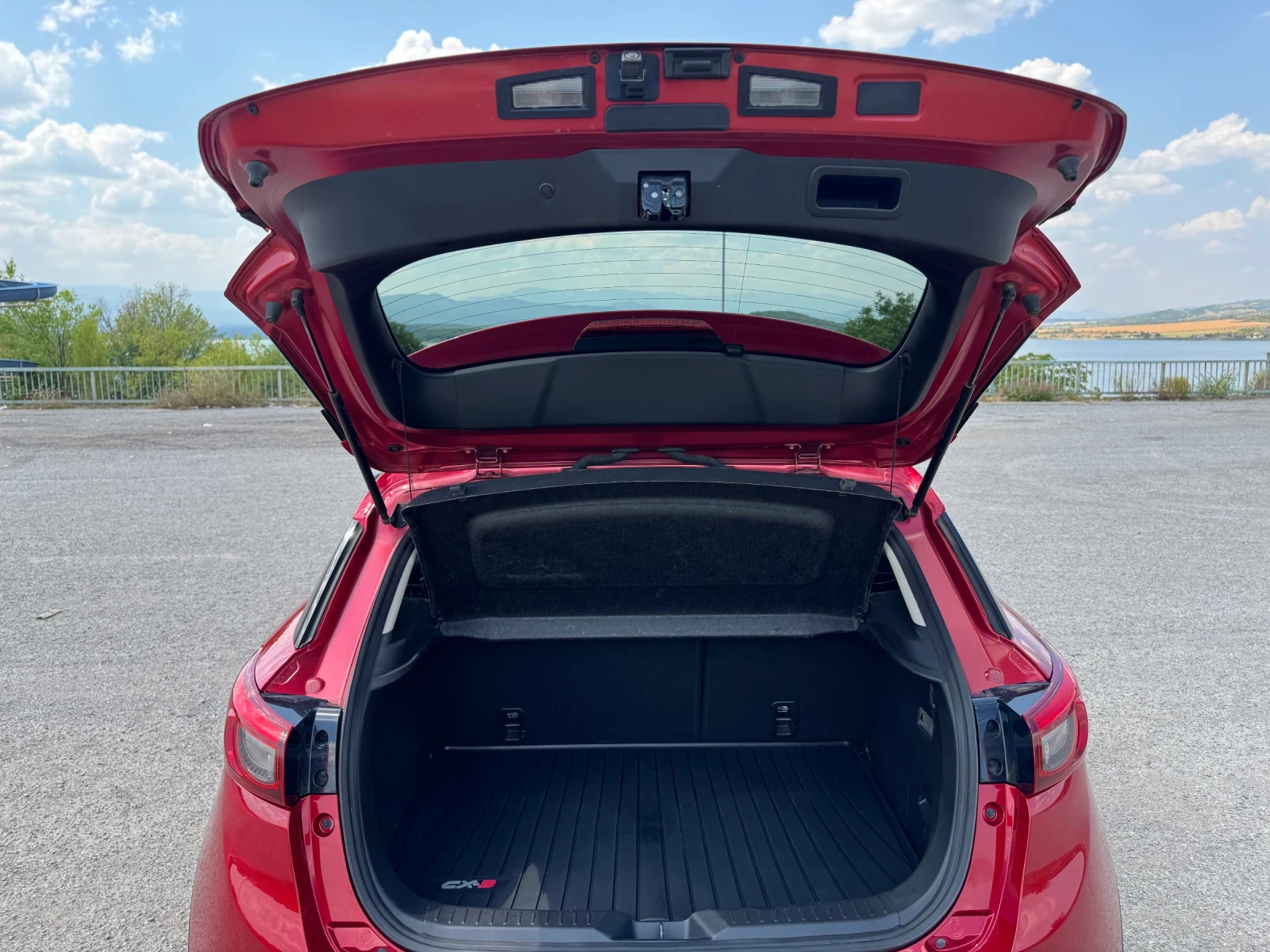 Mazda CX-3, снимка 14 - Автомобили и джипове - 55578970