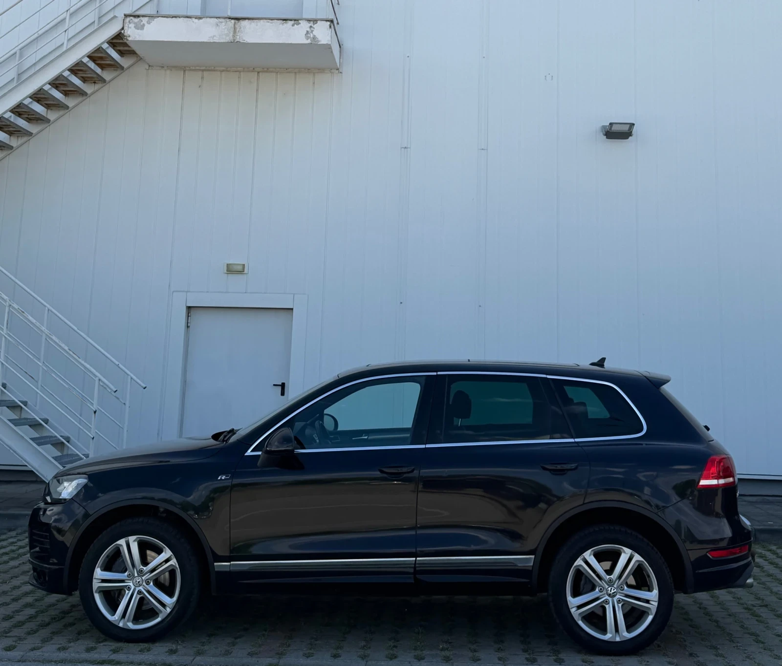 VW Touareg * 4.2* TDI* R-Line* Pano* Dynaudio*  | Mobile.bg � ����������� 5