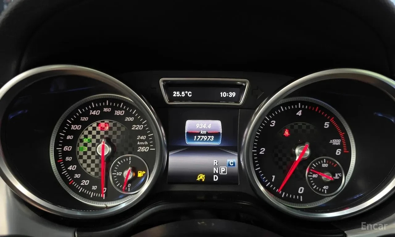 Mercedes-Benz GLE * GLE350 d 4MATIC Coupe * БЕЗ ПЪРВОНАЧАЛНА ВНОСКА, снимка 10 - Автомобили и джипове - 56021687