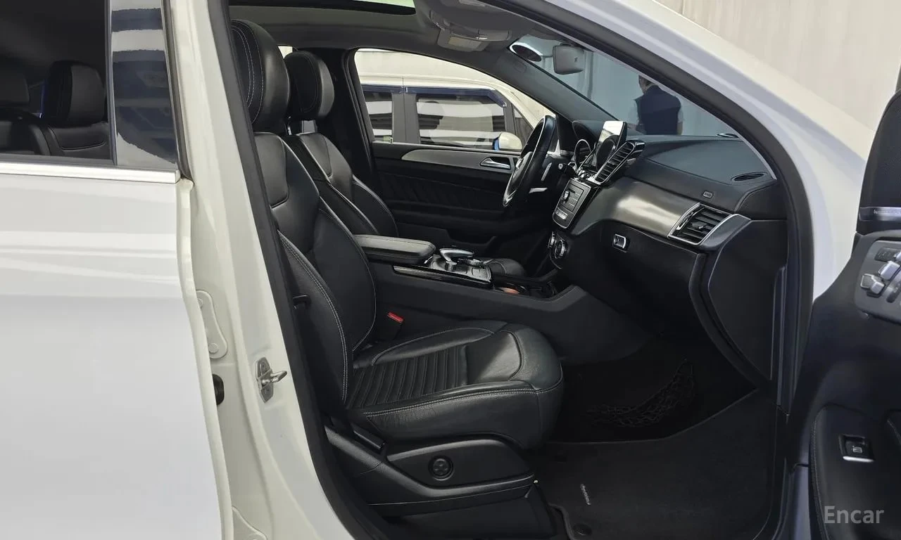 Mercedes-Benz GLE * GLE350 d 4MATIC Coupe * БЕЗ ПЪРВОНАЧАЛНА ВНОСКА, снимка 15 - Автомобили и джипове - 56021687