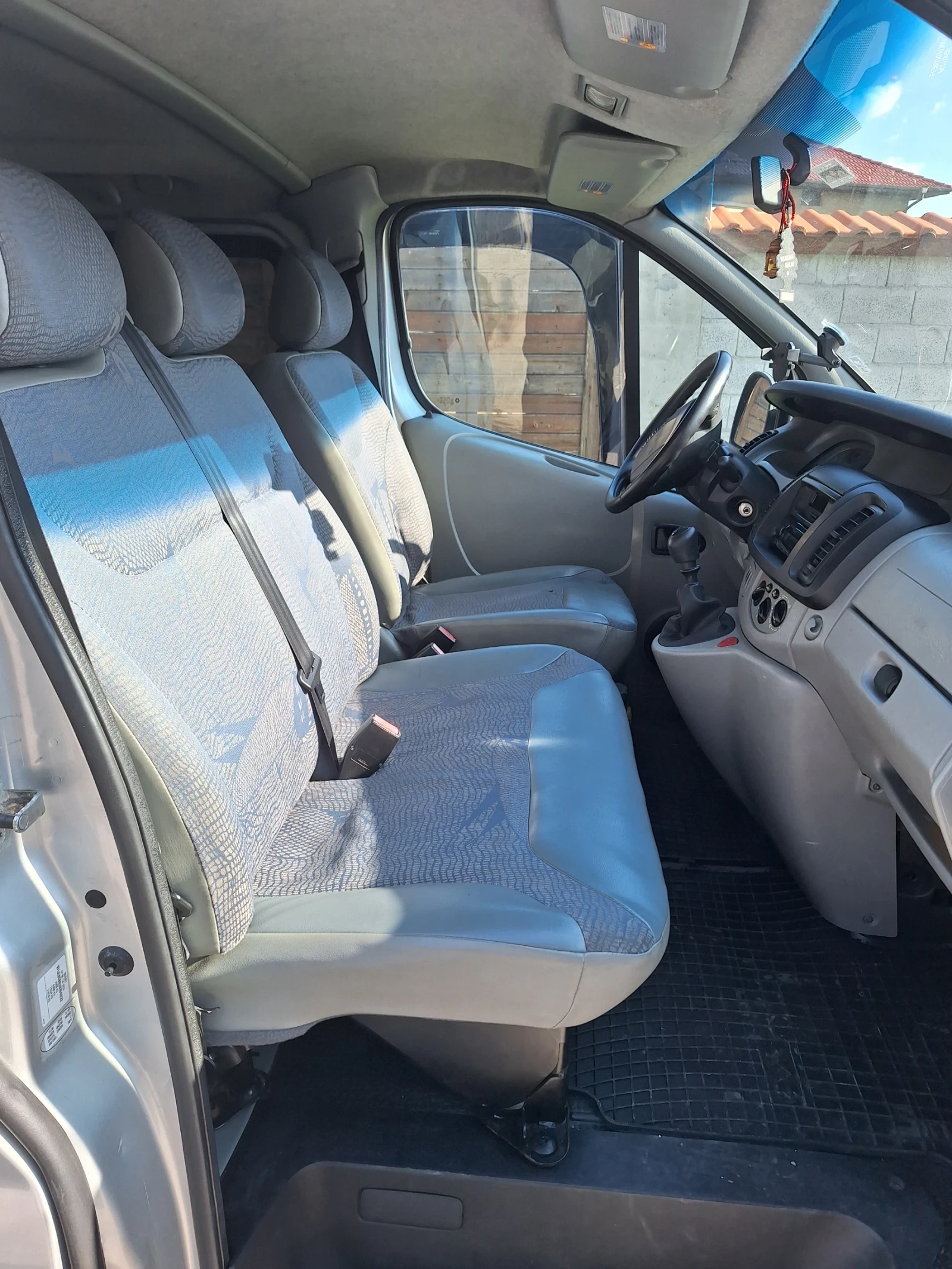Renault Trafic Дълга база - изображение 9
