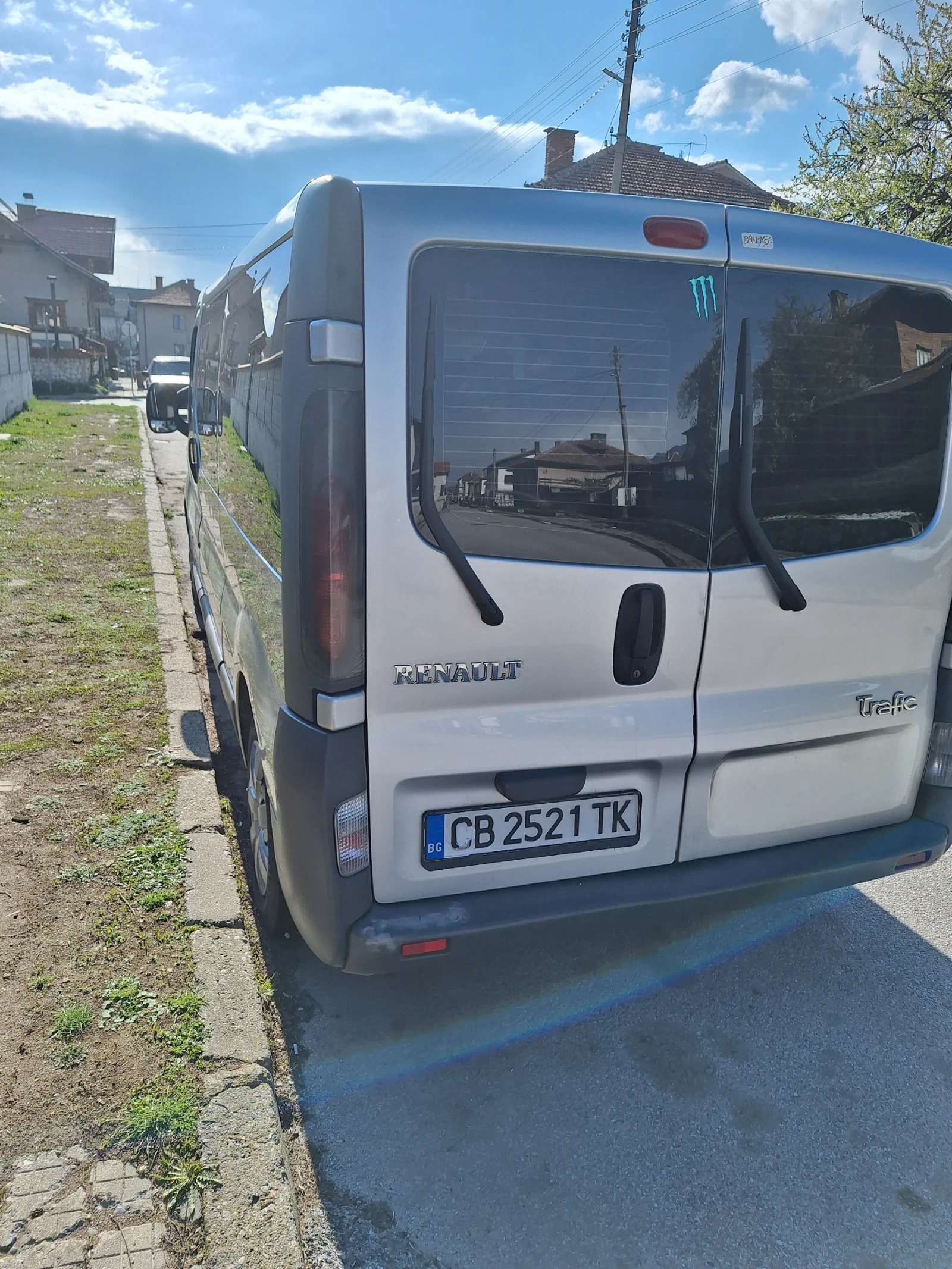 Renault Trafic Дълга база - изображение 4