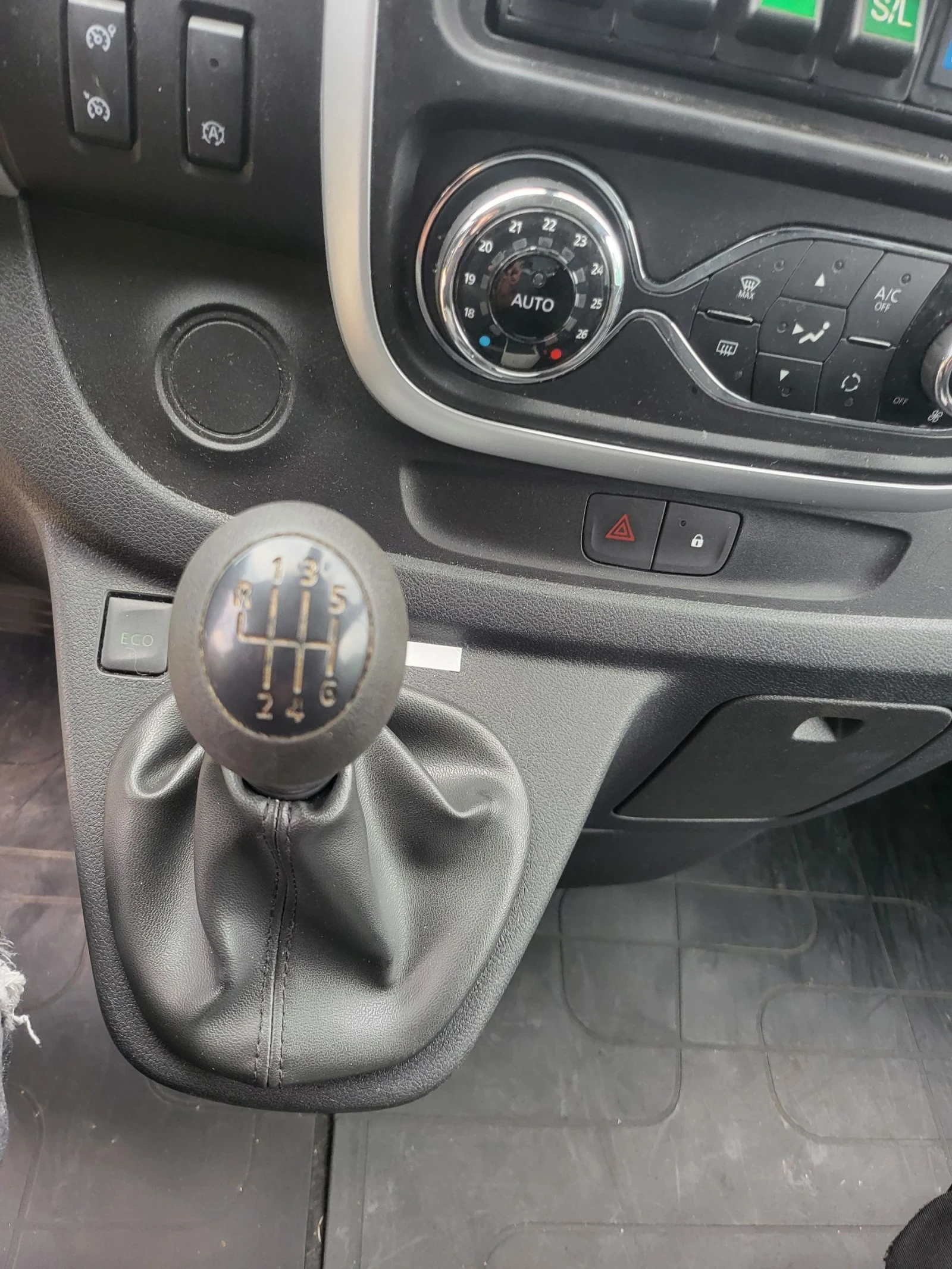 Renault Trafic 1, 6 CDTI 145  - изображение 9