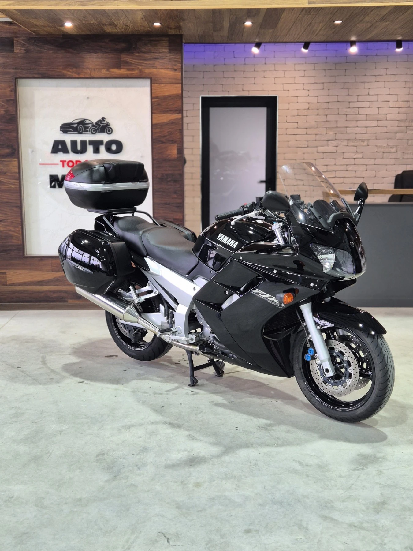 Yamaha Fjr 1300 Нов внос от ШВЕЙЦАРИЯ! КАТО НОВ!