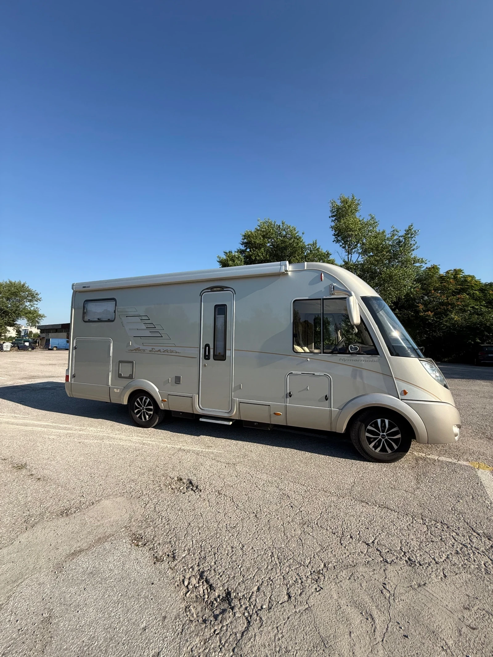 Кемпер HYMER / ERIBA B614 SL Star Edition  БАРТЕР, снимка 13 - Каравани и кемпери - 55053899