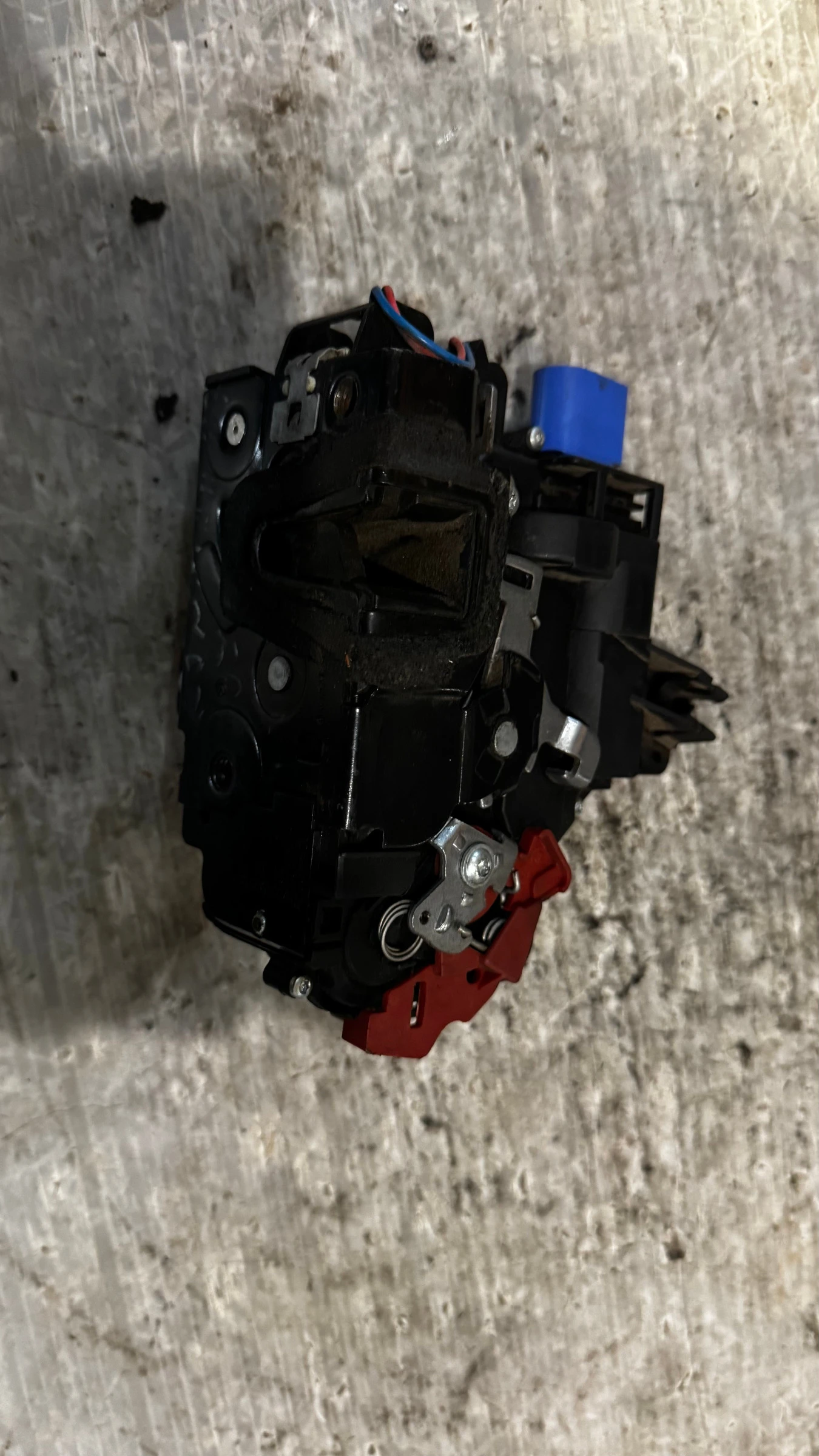 ����� �� ����� �� VW , Audi - 3B1837016CE | Mobile.bg � ����������� 2