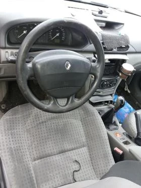 Renault Laguna 1.8 бензин, снимка 5