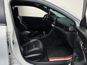 Hyundai Veloster , снимка 10