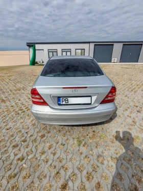 Mercedes-Benz C 180 - 2100 € - 32877658 4