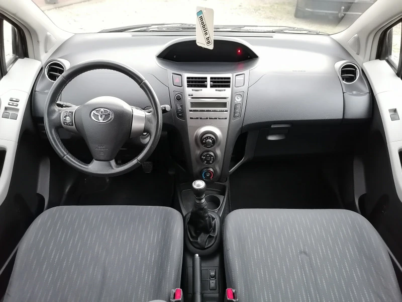 Toyota Yaris 1.33* * 6 СКОРОСТИ* , снимка 11 - Автомобили и джипове - 43391276