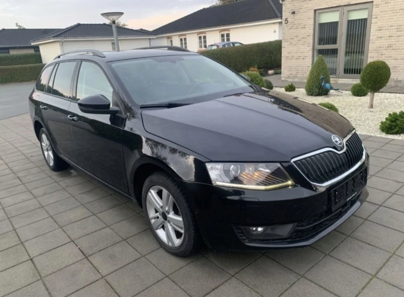 Skoda Octavia АВТОМАТ, ДИСТРОНИК, ПОДГРЕВ, НАВИ, , снимка 3 - Автомобили и джипове - 47855459