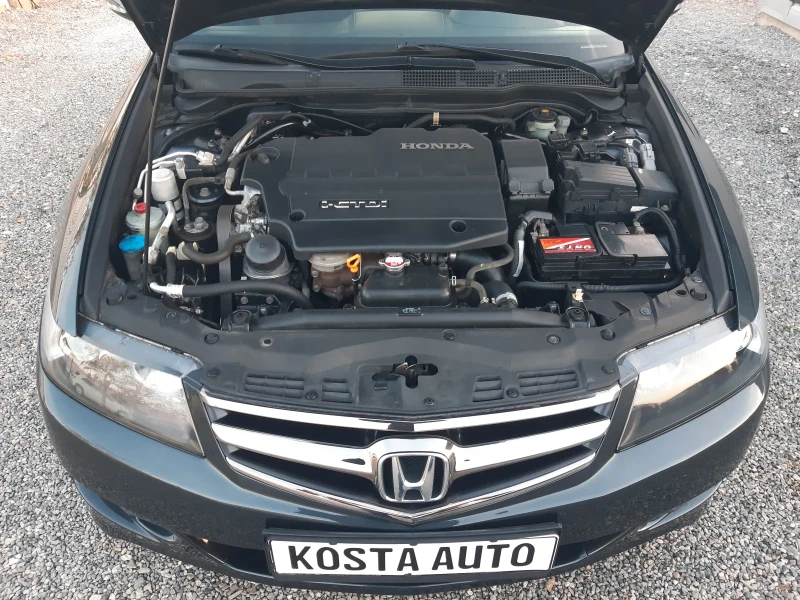 Honda Accord КАТО НОВ, снимка 16 - Автомобили и джипове - 48014720