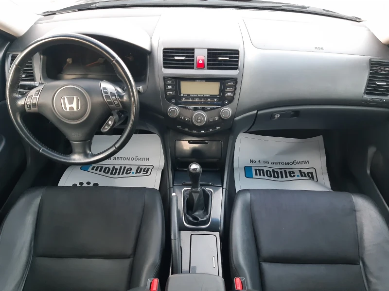 Honda Accord КАТО НОВ, снимка 14 - Автомобили и джипове - 48014720