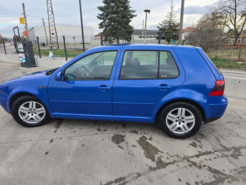 VW Golf, снимка 1 - Автомобили и джипове - 48076087