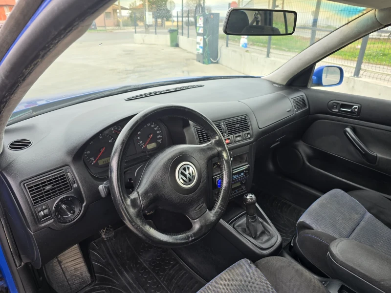 VW Golf, снимка 8 - Автомобили и джипове - 48076087