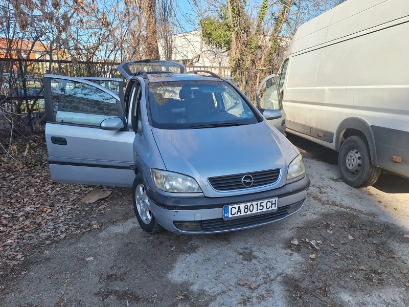 Opel Zafira, снимка 1 - Автомобили и джипове - 48674660