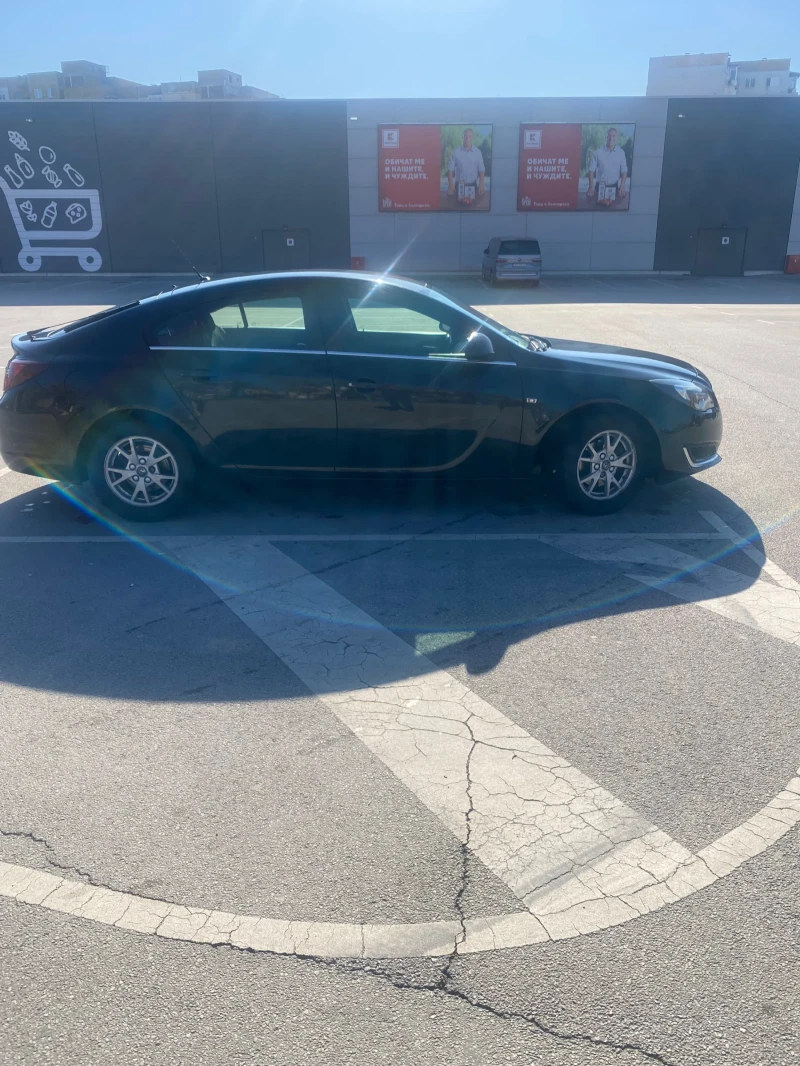 Opel Insignia, снимка 2 - Автомобили и джипове - 49377233