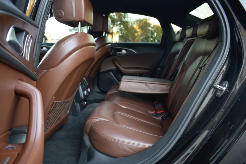 Audi A6 2.0D, снимка 15 - Автомобили и джипове - 52341893