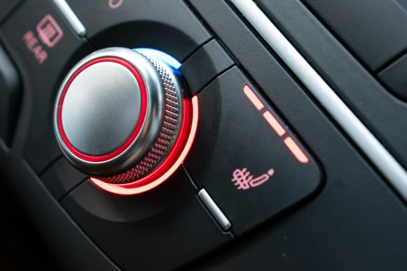 Audi A6 2.0D, снимка 11 - Автомобили и джипове - 52341893