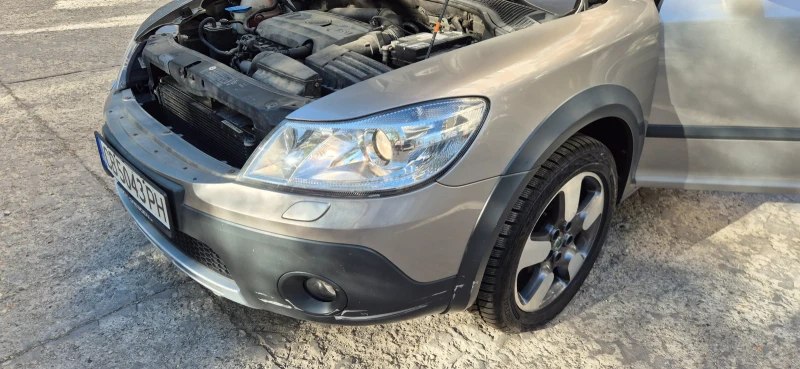 Skoda Octavia Scout, снимка 10 - Автомобили и джипове - 52383137