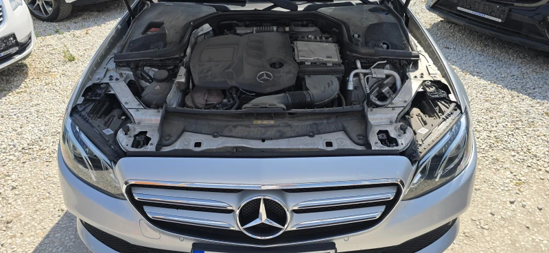 Mercedes-Benz E 220 CDI 4 MATIC, снимка 6 - Автомобили и джипове - 51155779