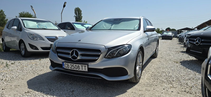 Mercedes-Benz E 220 CDI 4 MATIC, снимка 3 - Автомобили и джипове - 51155779