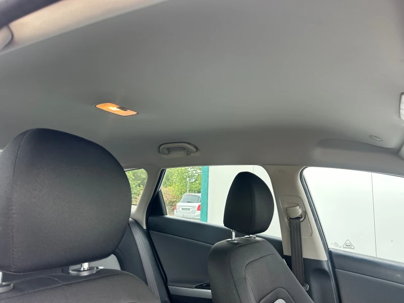 Kia Ceed 1.6CRDI - 128 кс / ЛЕД / ЕВРО5J / СЕРВИЗНА ИСТОРИЯ, снимка 13 - Автомобили и джипове - 51500168