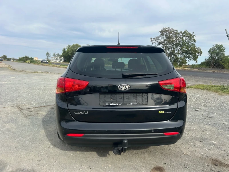 Kia Ceed 1.6CRDI - 128 кс / ЛЕД / ЕВРО5J / СЕРВИЗНА ИСТОРИЯ, снимка 6 - Автомобили и джипове - 51500168